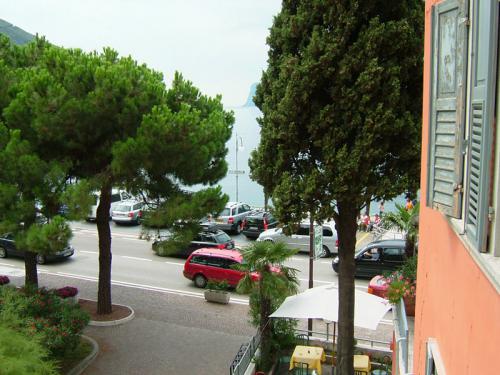 2005 0217Image0012